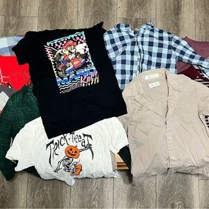 Boy's 30 pieces Sizes 7/8-8-10/12-M-XL shirt, graphic tees, long sleeves, casual